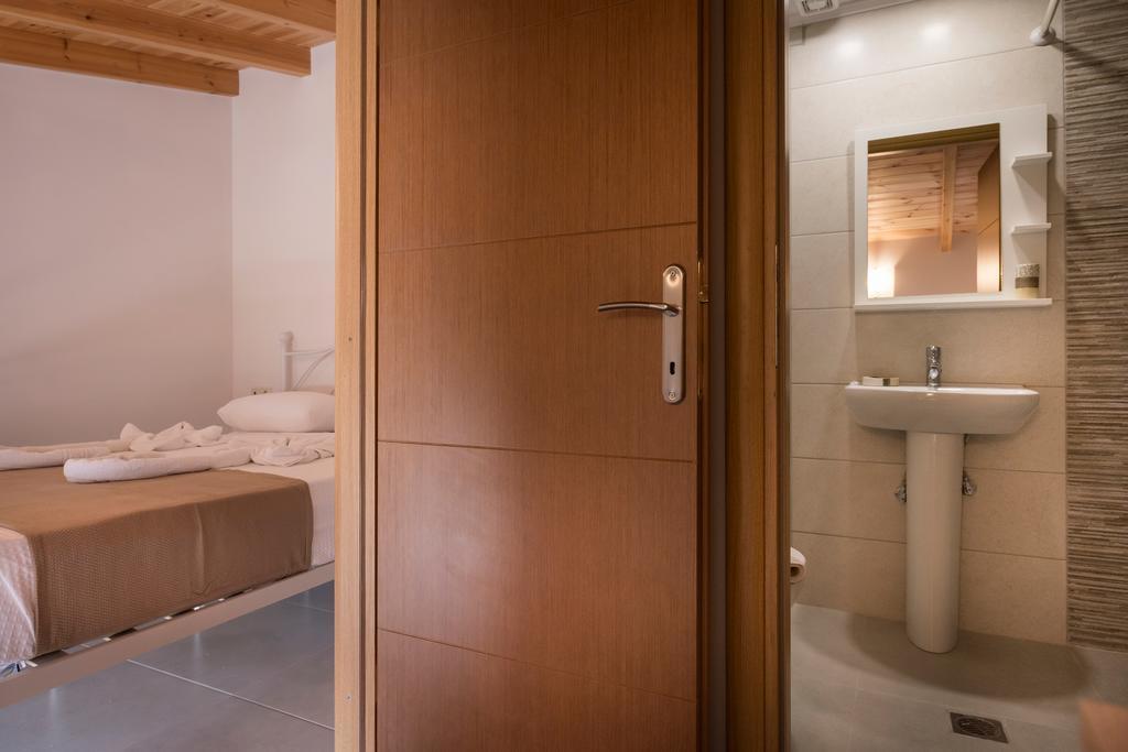 Athina Near The Sea Platania Appartement *